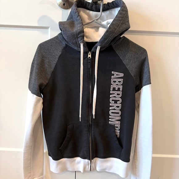 Abercrombie & Fitch Zip-up Hooded Sweatshirt - Small - Picture 2 of 13